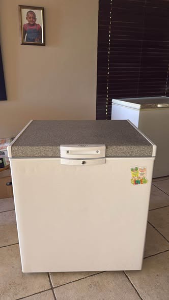 Deep freezer photo 1