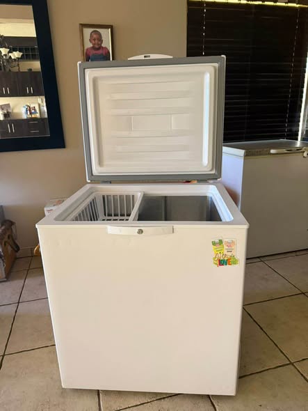 Deep freezer photo 2