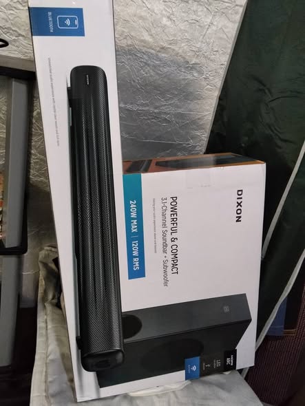 240WATTS SOUNDBAR photo 1