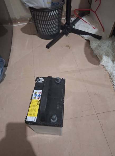 Car battery photo 2