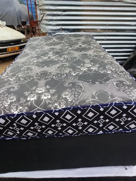Bed photo 4