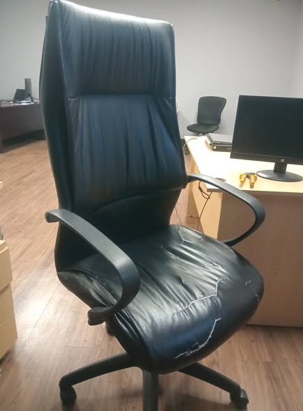Office chair photo 3
