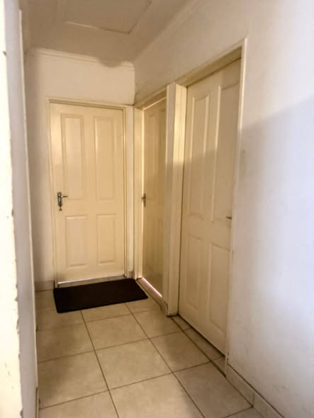 House for sale photo 4