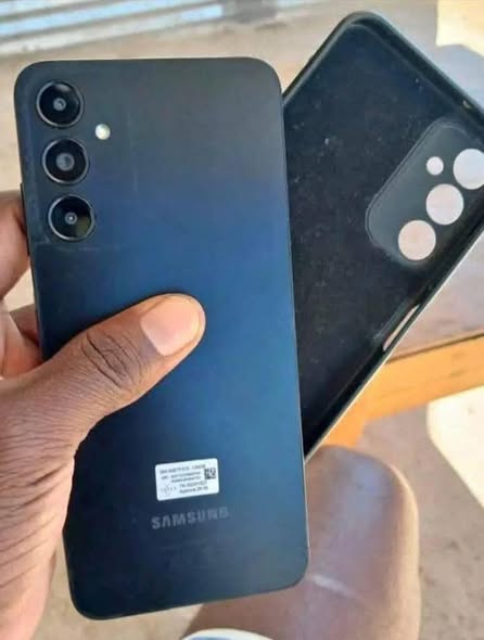 Samsung A05S photo 1