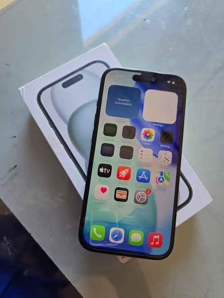 IPHONE 15 photo 2