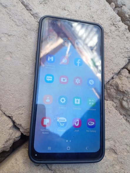 Samsung a10s photo 2