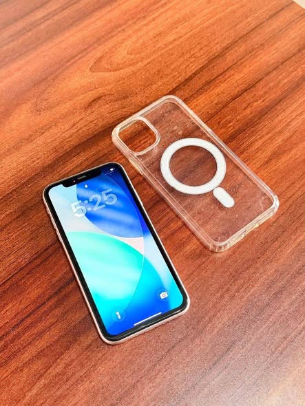 iPhone 11 photo 1