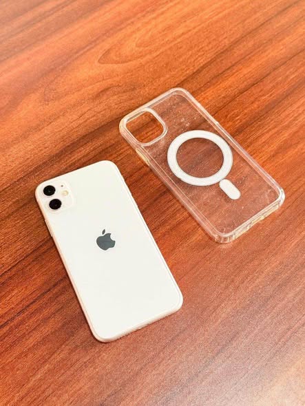 iPhone 11 photo 2