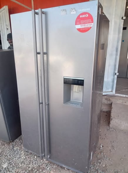Samsung double door dispenser fridge freezer photo 1