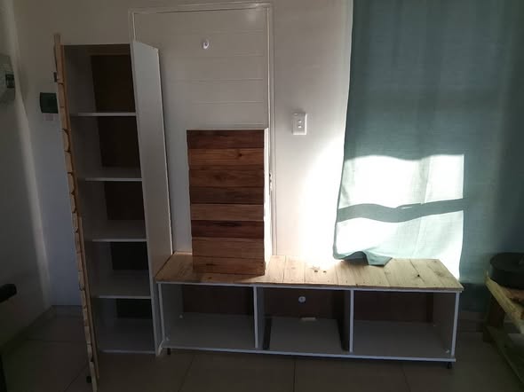 Tv stand (65") photo 3