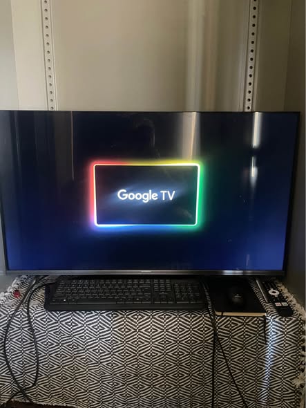 Skyworth smart tv 40 inch photo 3