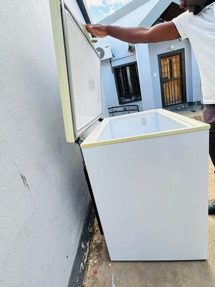 Deep freezer photo 3