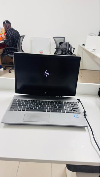 HP Zbook photo 3