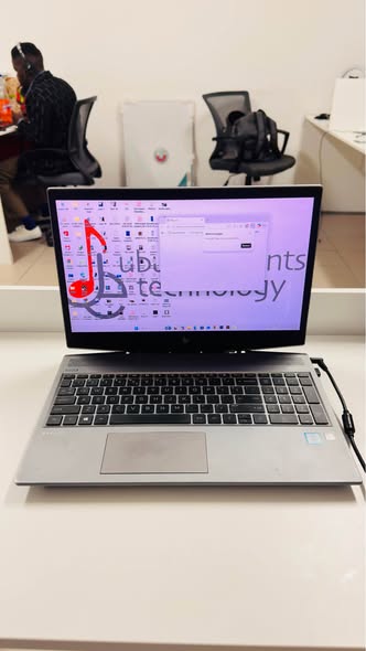 HP Zbook photo 4
