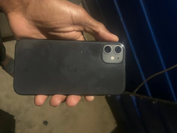 Iphone 11 photo 3