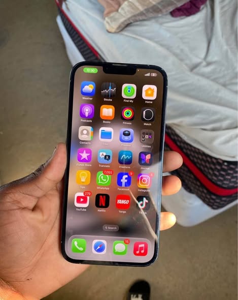 Iphone 13 pro max 128gig photo 1