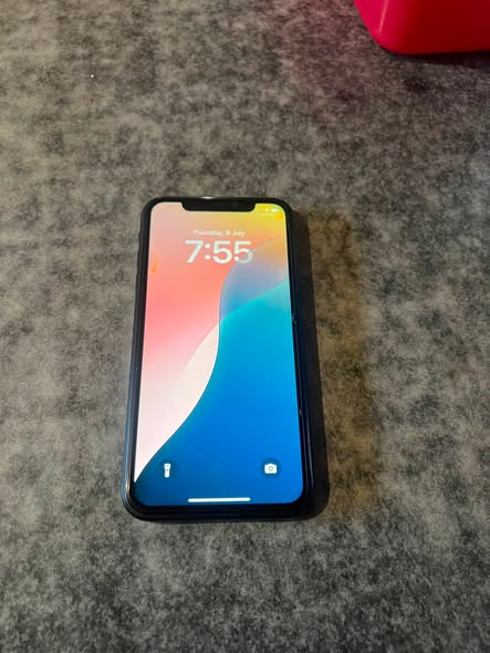 iPhone XR photo 2