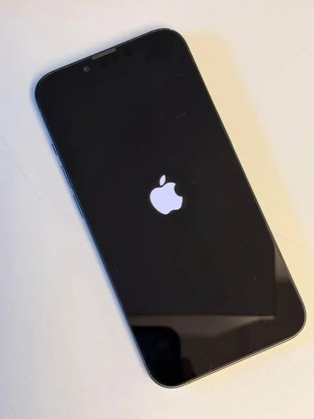 iPhone 13 photo 1