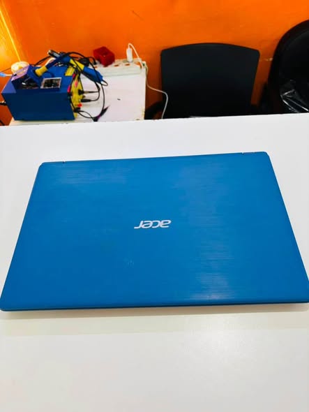 Acer aspires 3 photo 3