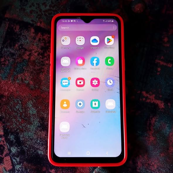 Samsung A10s photo 1