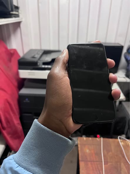 iPhone 7 32GB photo 5