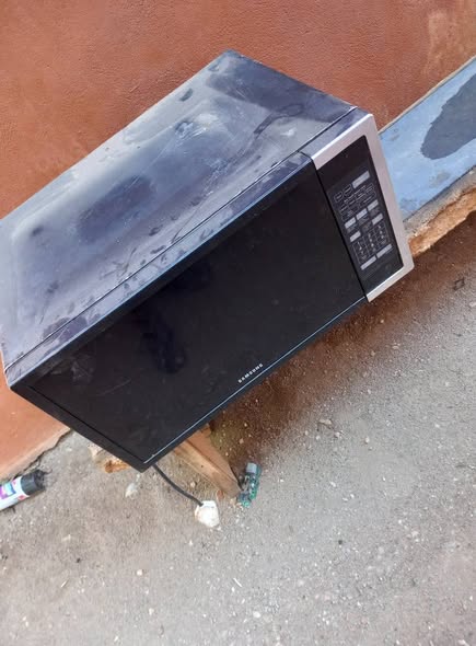 Samsung microwave photo 2