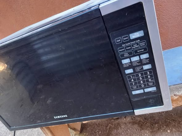 Samsung microwave photo 4