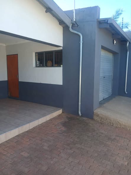House for sale photo 1