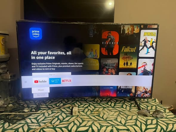 55 inches Samsung smart curve tv photo 2