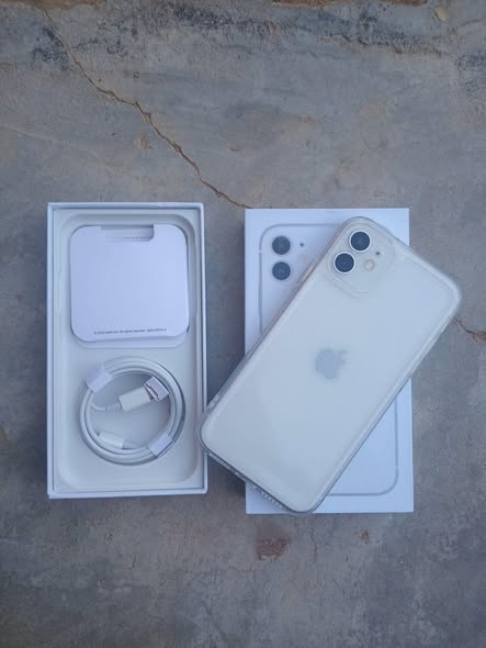 IPHONE 11 photo 1