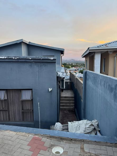 House for sale in Dorado park photo 2