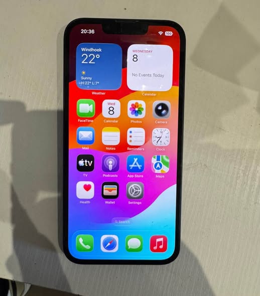iPhone 13 photo 1