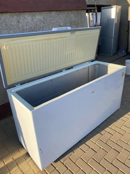 Big deep freezer photo 4