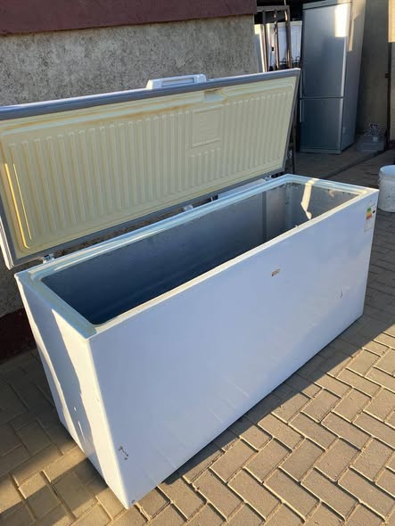 Big deep freezer photo 1
