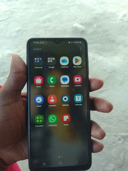 Samsung A04s photo 4