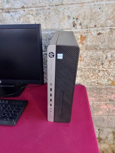 Hp 8th gen core i5 full set photo 4