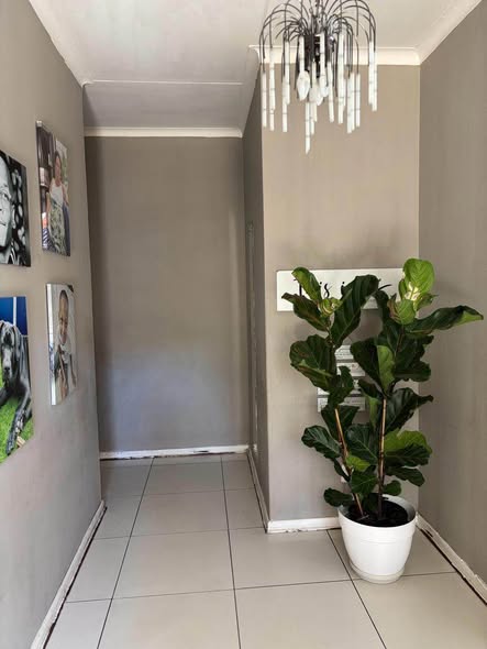 Windhoek west house for sale photo 4