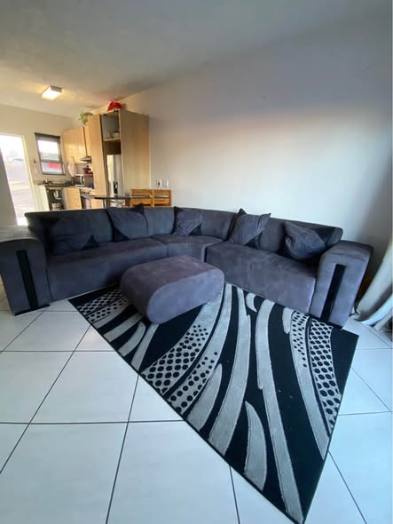 2 bedroom flat for sale photo 2