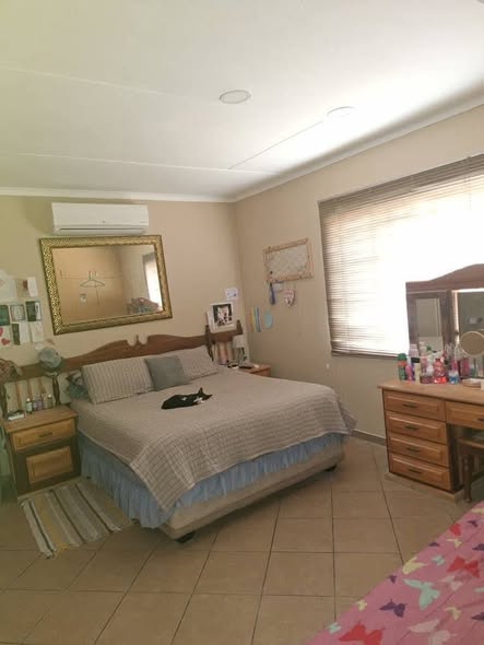 FOR SALE || ONGWEDIVA photo 2