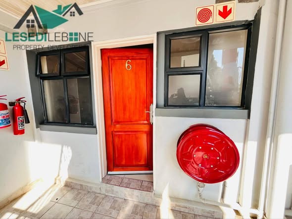 HOUSE FOR RENT IN LOUIEVILLE BROADHURST photo 3