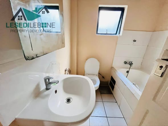 HOUSE FOR RENT IN LOUIEVILLE BROADHURST photo 5