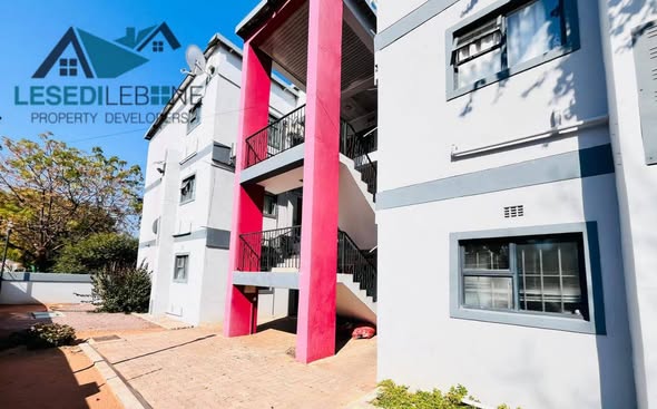 HOUSE FOR RENT IN LOUIEVILLE BROADHURST photo 2