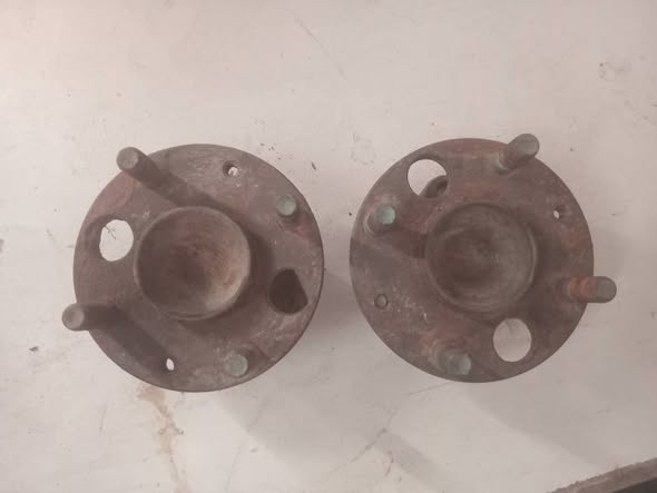 Back bearing hump photo 2