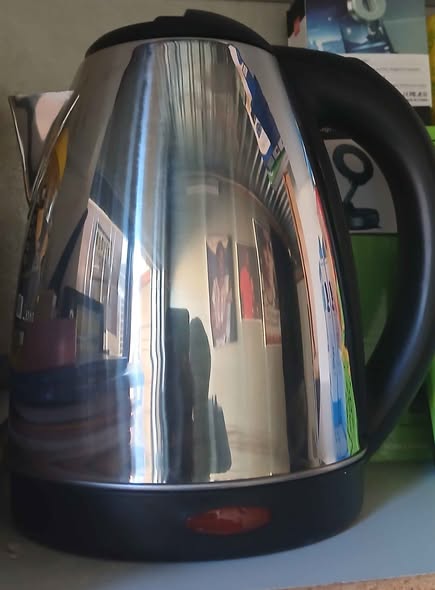 Electric Kettle 1.8L photo 1