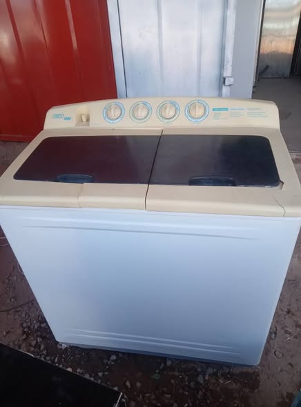 Defy twin top manual washing machine photo 1