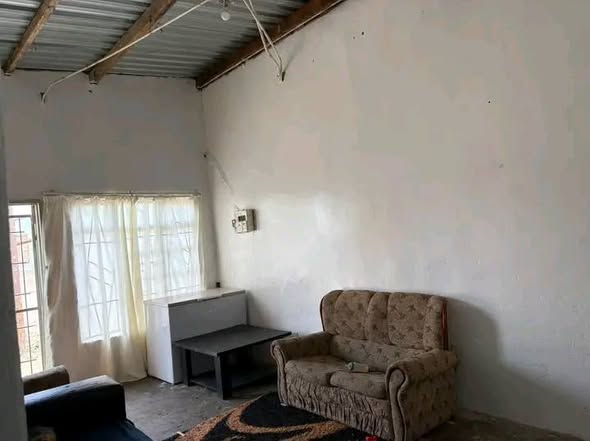 House for sale in Goreangab photo 2