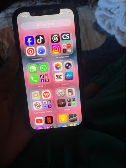 iPhone 12 photo 2