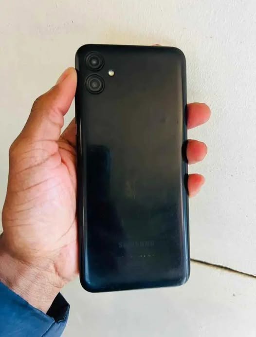 Samsung A04e photo 1