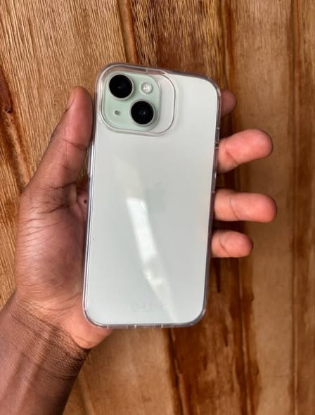 iPhone 15 photo 3
