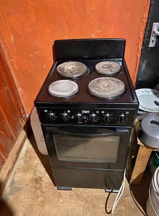 4 plate Electricity Stove photo 1